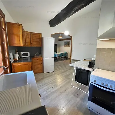 6volt21 Pour 6 Personnes Au Coeur Du Faubourg Appartamento Collioure